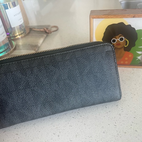 MICHAEL KORS Large Jet Set Wallet - Picture 11 of 11